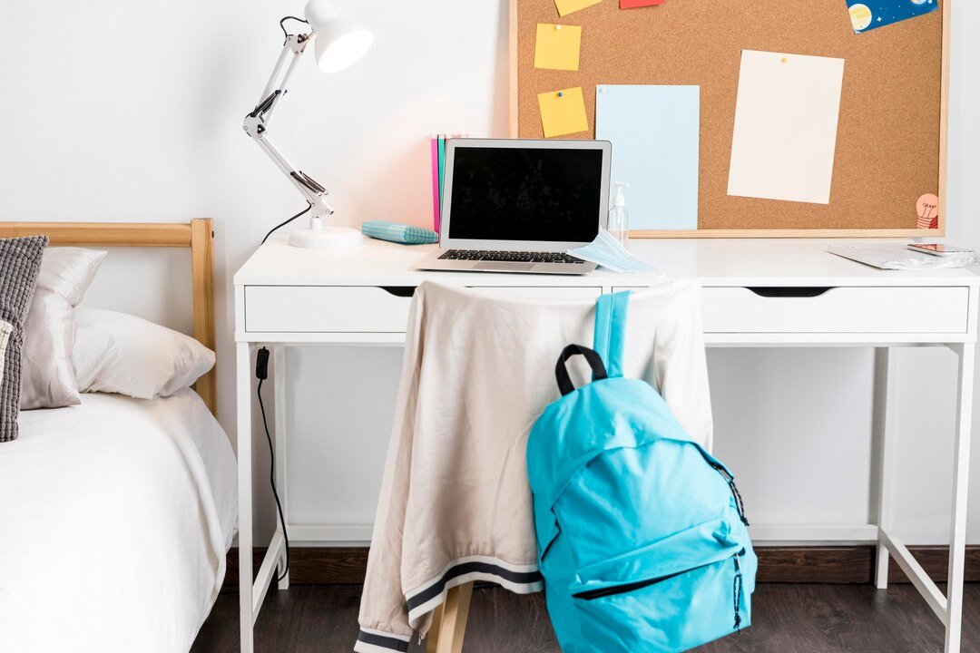 Multifunctional Bed with Desk